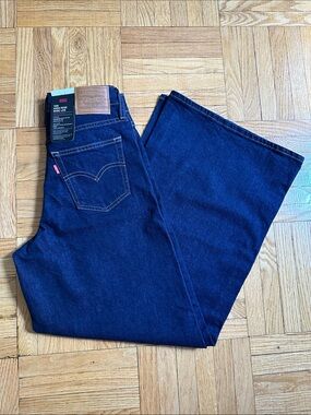 Levi's 728 High Rise Wide Leg Jeans new with tags dark wash